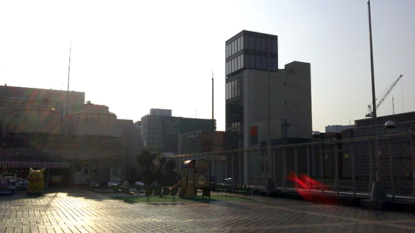 銀松屋上